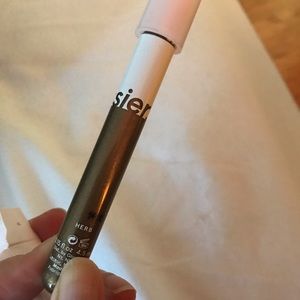 Glossier Lidstar Herb